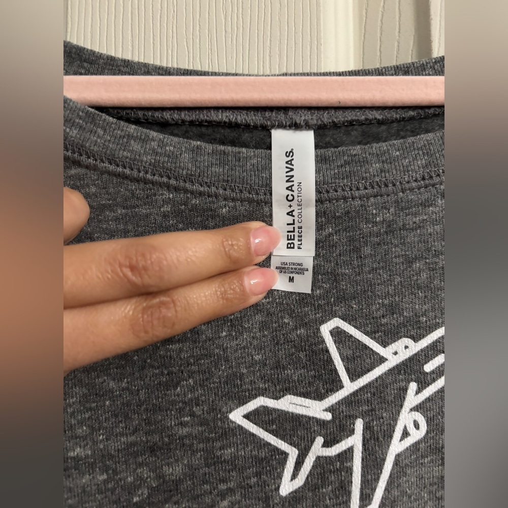 FedEx Sweater - Picture 5 of 5